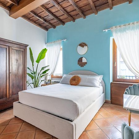 Suite Trevi - Charming Loft Near Trevi Fountain Rome Bagian luar foto
