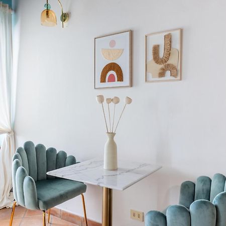 Suite Trevi - Charming Loft Near Trevi Fountain Rome Bagian luar foto