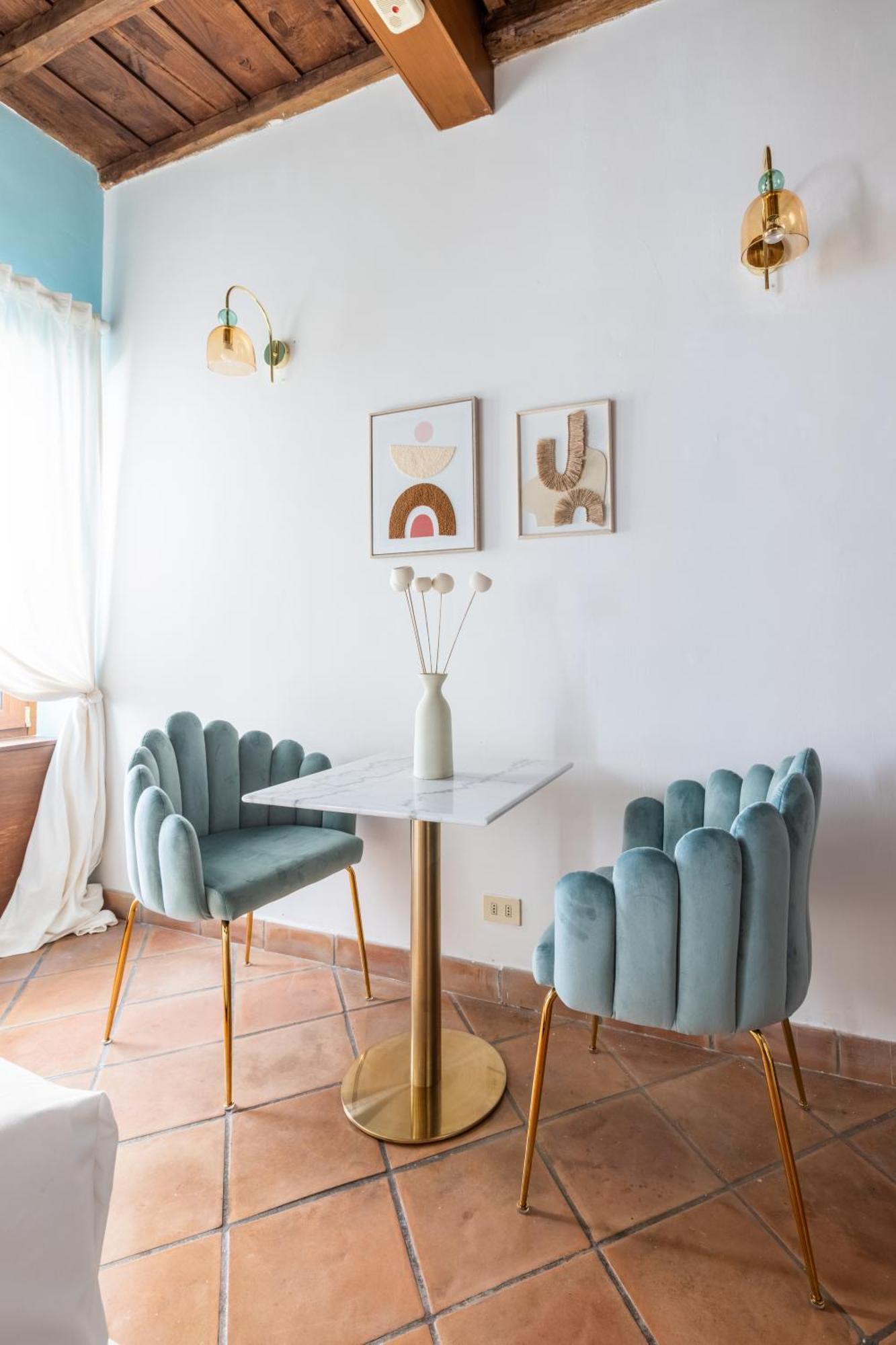 Suite Trevi - Charming Loft Near Trevi Fountain Rome Bagian luar foto